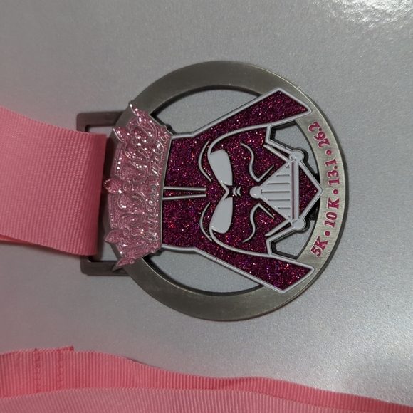 Princess Vader Virtual Race Medal - Picture 2 of 2